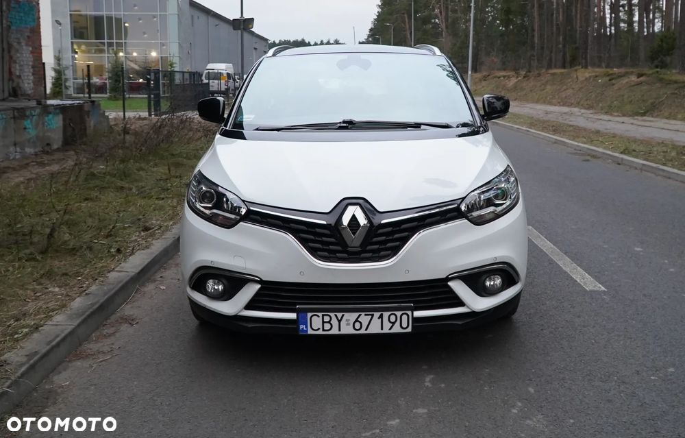 Renault Grand Scenic - 11