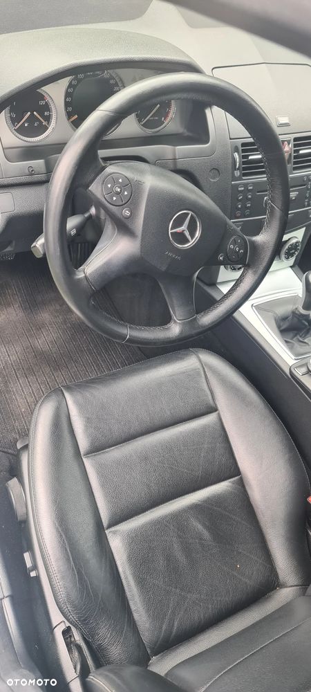 Mercedes-Benz Klasa C - 21