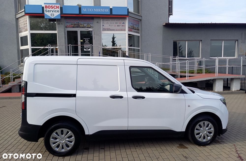 Ford Transit Courier - 7