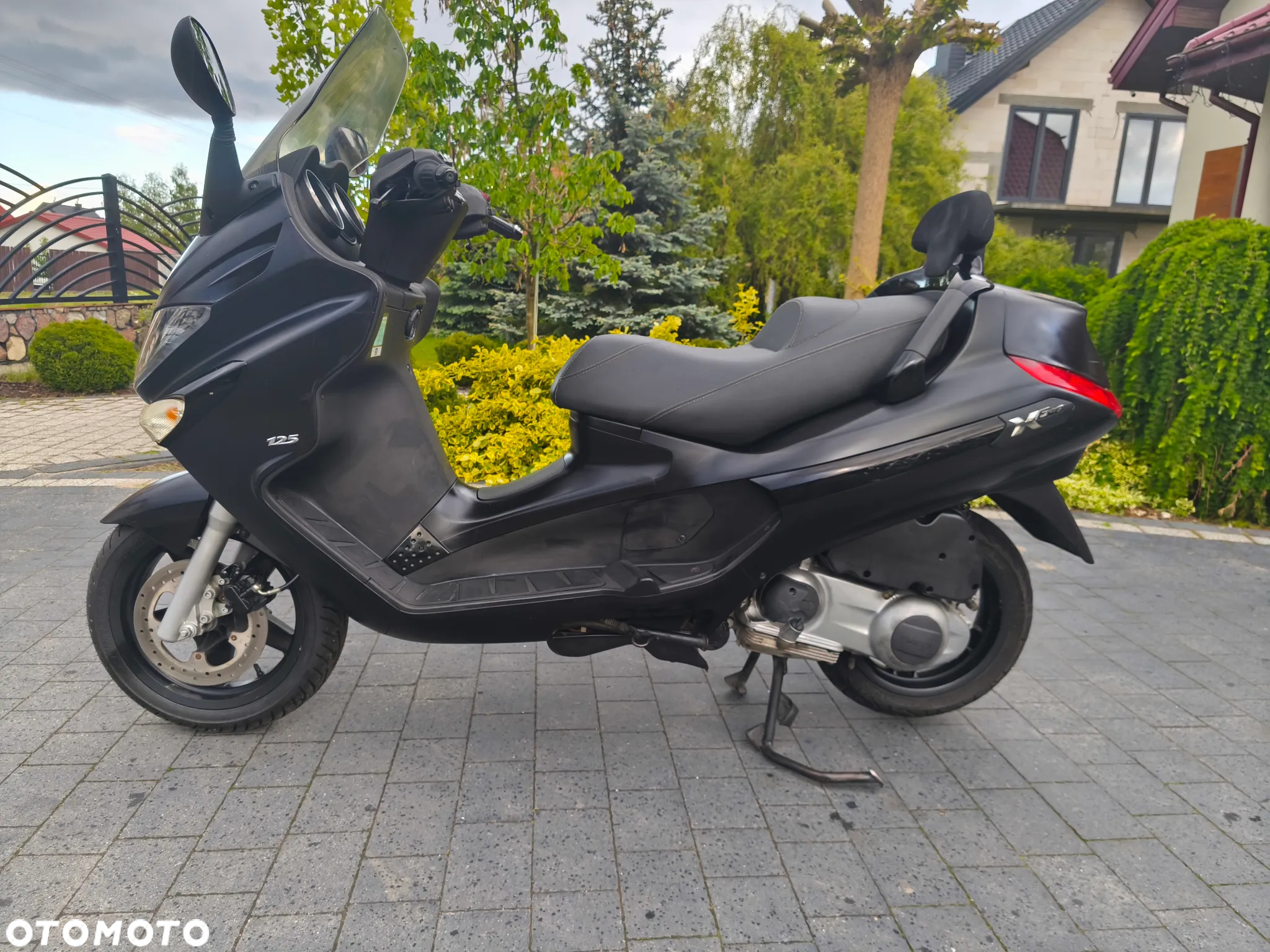 Piaggio Xevo - 2