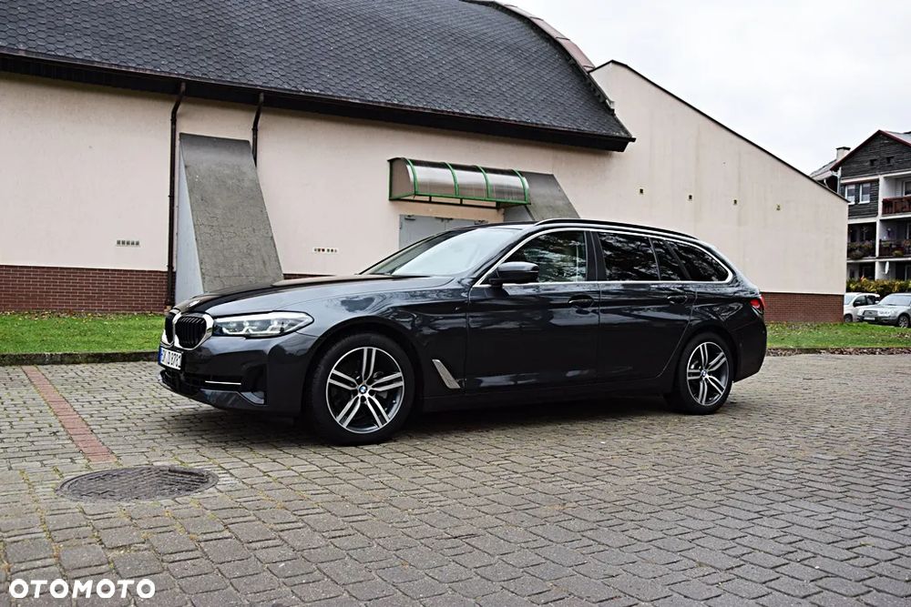 BMW Seria 5 520d M Sport sport - 5