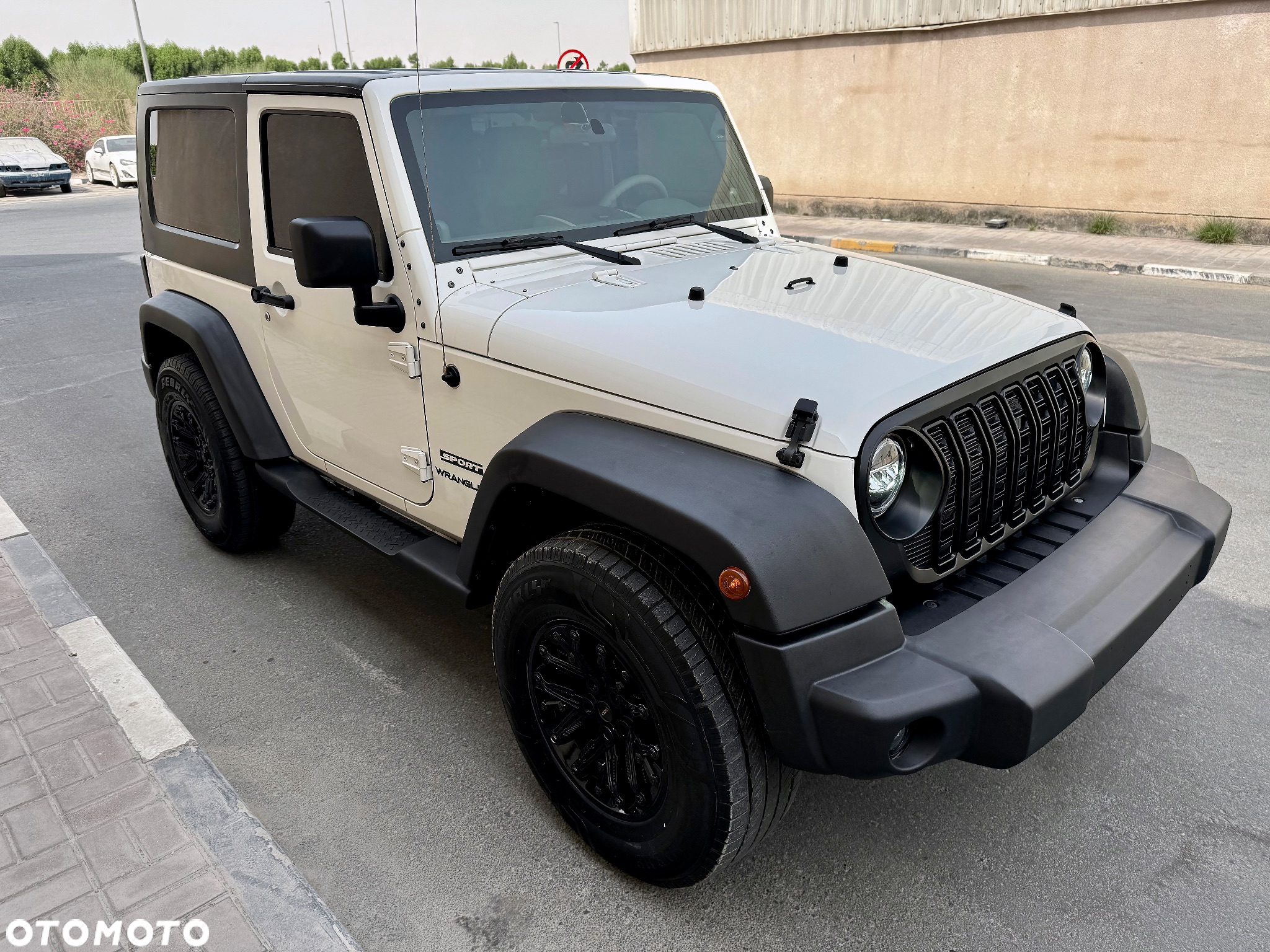 Jeep Wrangler - 4