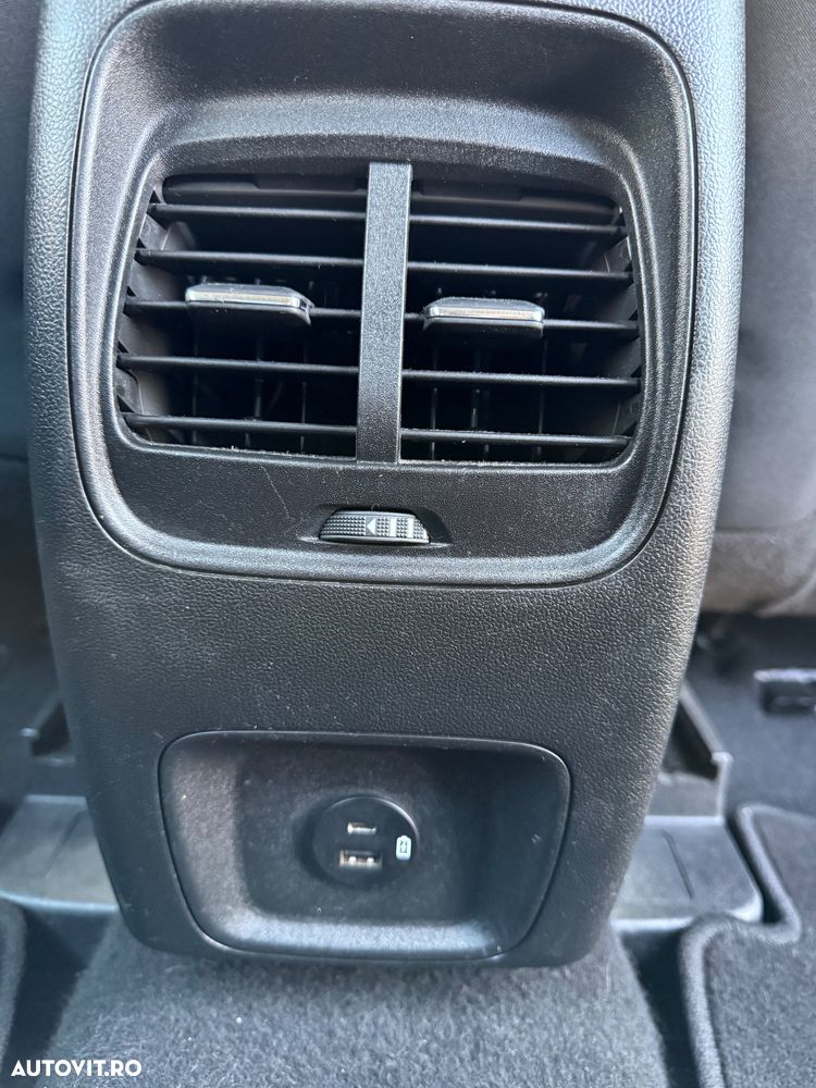 Ford Kuga 2.5 Duratec FHEV TITANIUM - 17