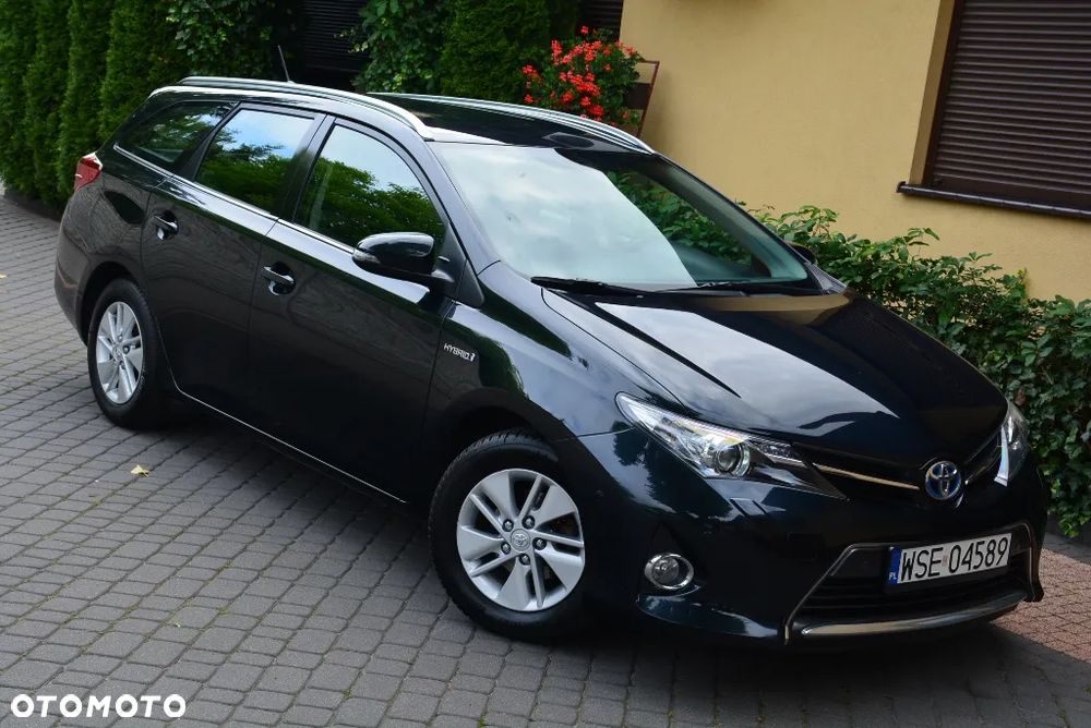 Toyota Auris Hybrid 135 Prestige - 21