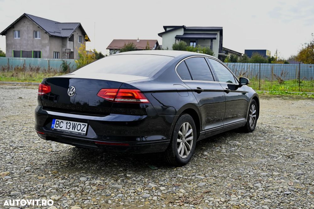 Volkswagen Passat 2.0 TDI Comfortline - 5