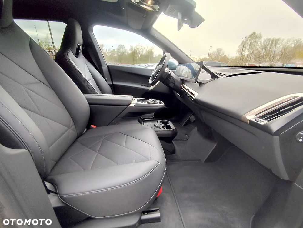 BMW iX xDrive40 76.6kWh Signature - 12