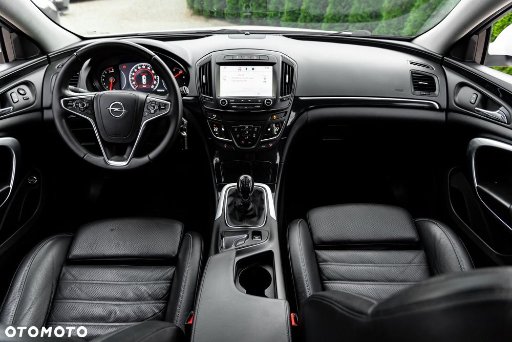 Opel Insignia 1.6 T Cosmo S&S - 30