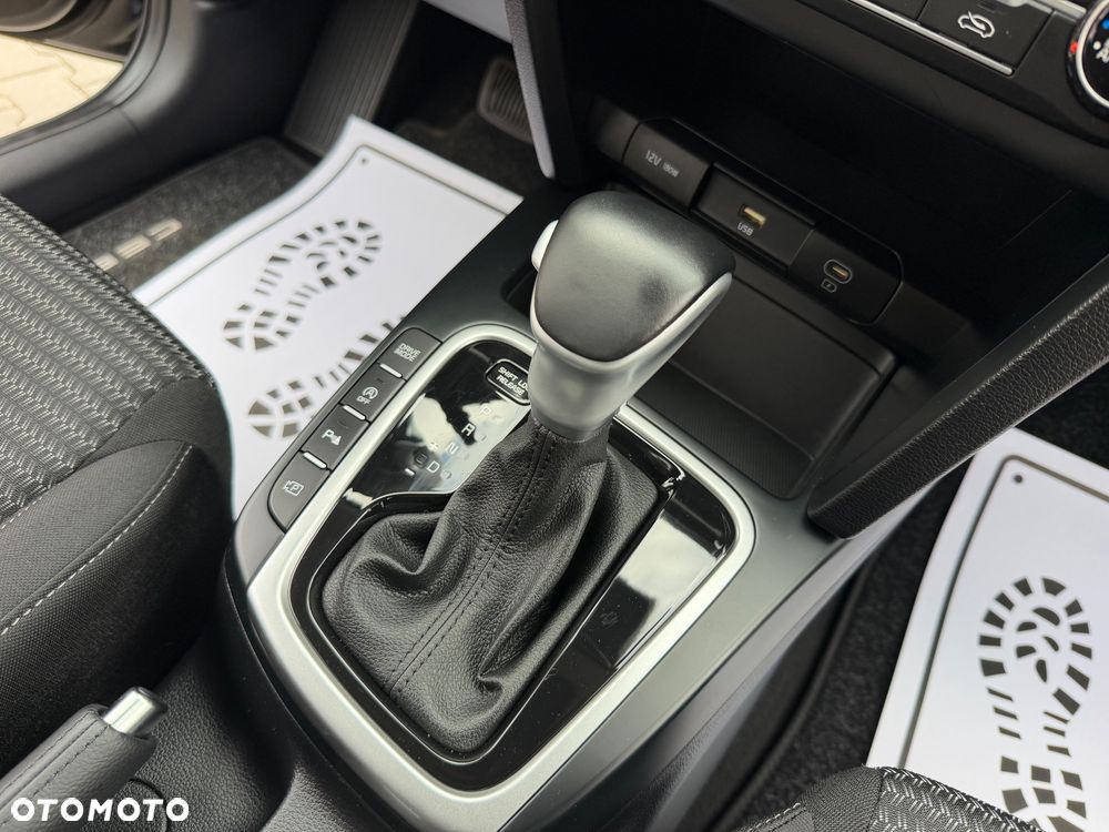 Kia Ceed 1.6 CRDi (48V Mild-Hybrid) DCT7 Platinum - 34