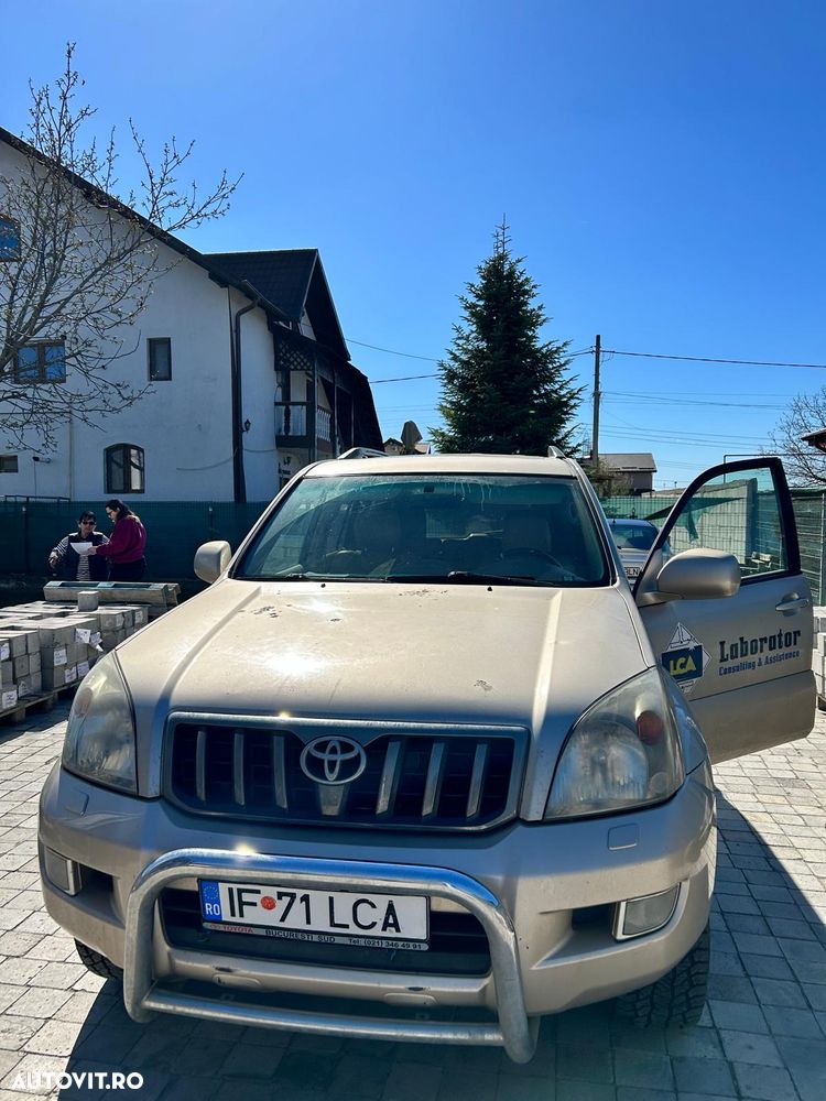 Toyota Land Cruiser - 1