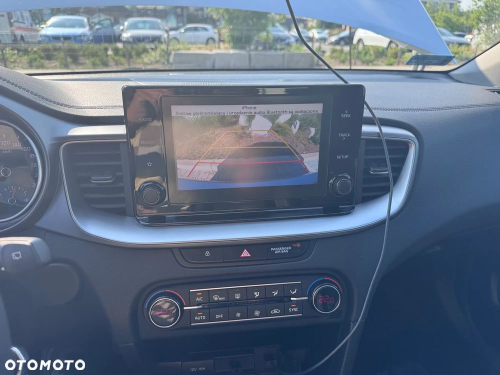Kia Ceed 1.6 CRDi mHEV M - 10