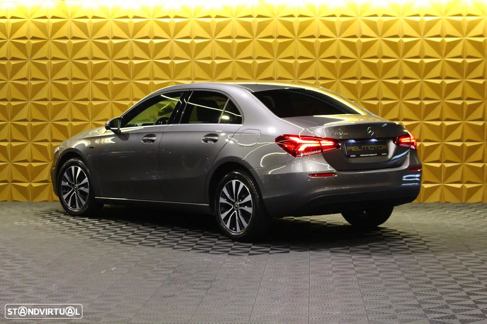 Mercedes-Benz A 250 - 13