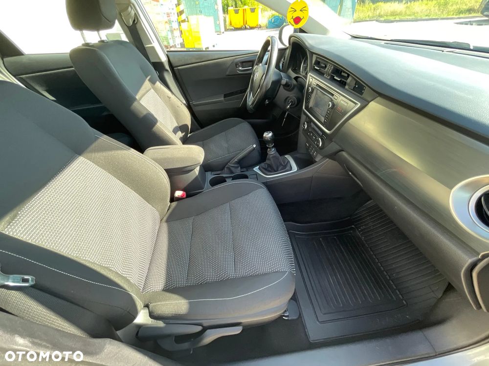 Toyota Auris 1.6 Valvematic Executive - 13