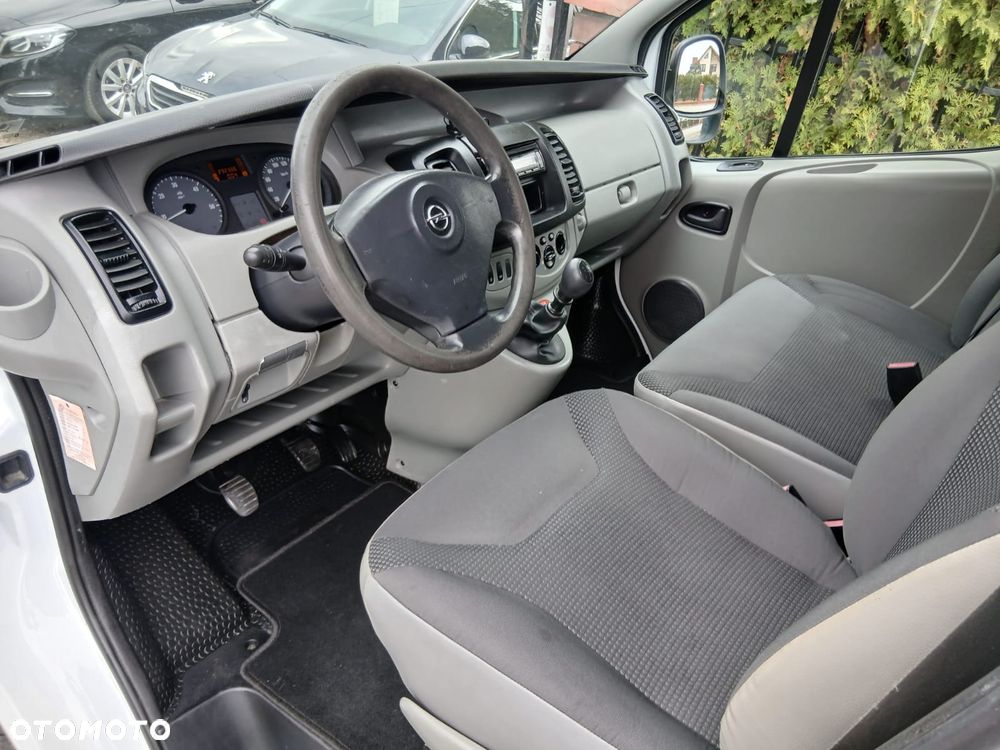 Opel VIVARO - 25