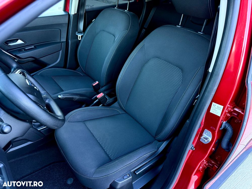 Dacia Duster 1.6 SCe Comfort - 28