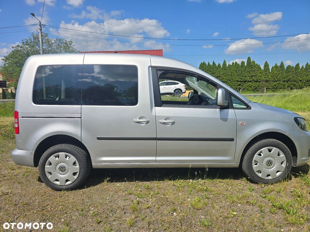 Volkswagen Caddy Trendline DSG - 24
