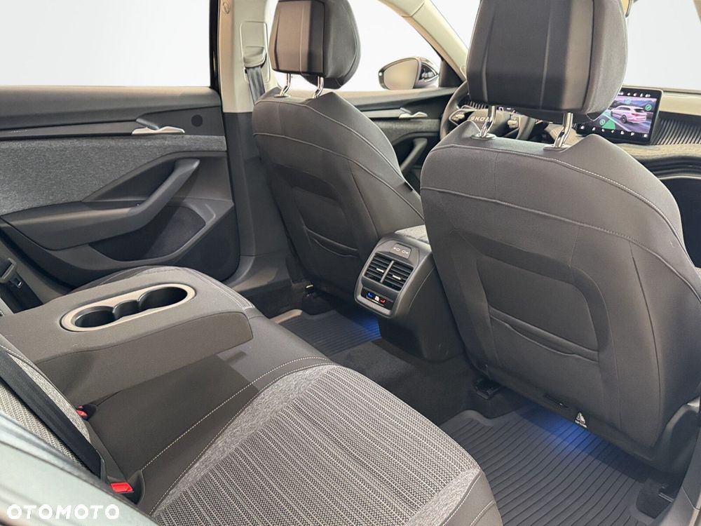 Skoda Superb 1.5 TSI mHEV Selection DSG - 20