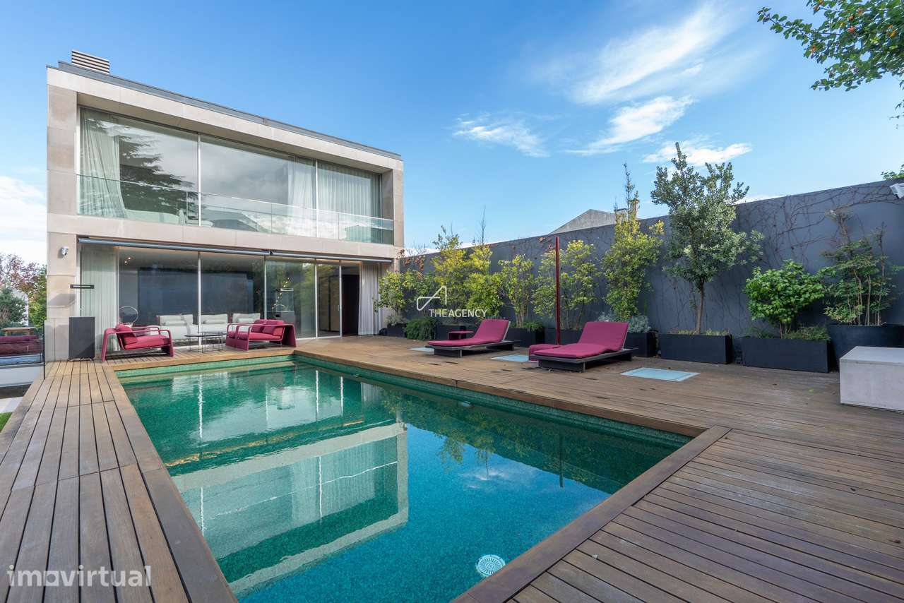 Moradia Contemporânea V4+1 com Piscina Aquecida na Foz do Douro, Porto - Grande imagem: 3/57