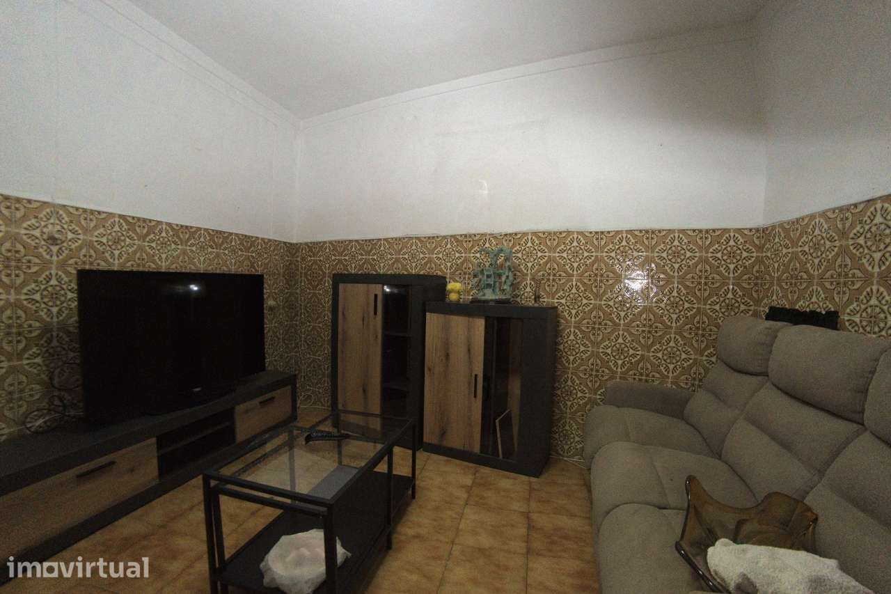 Moradia Térrea com terraço em Moura - Grande imagem: 5/13