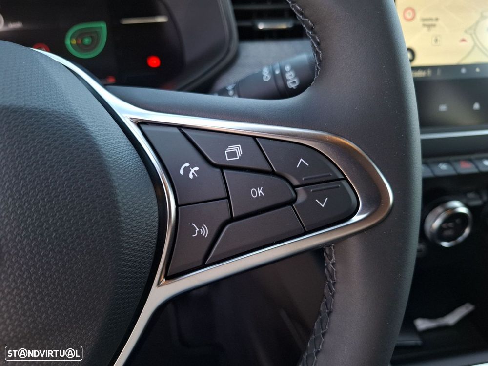 Renault Clio 1.0 TCe Techno Bi-Fuel - 17