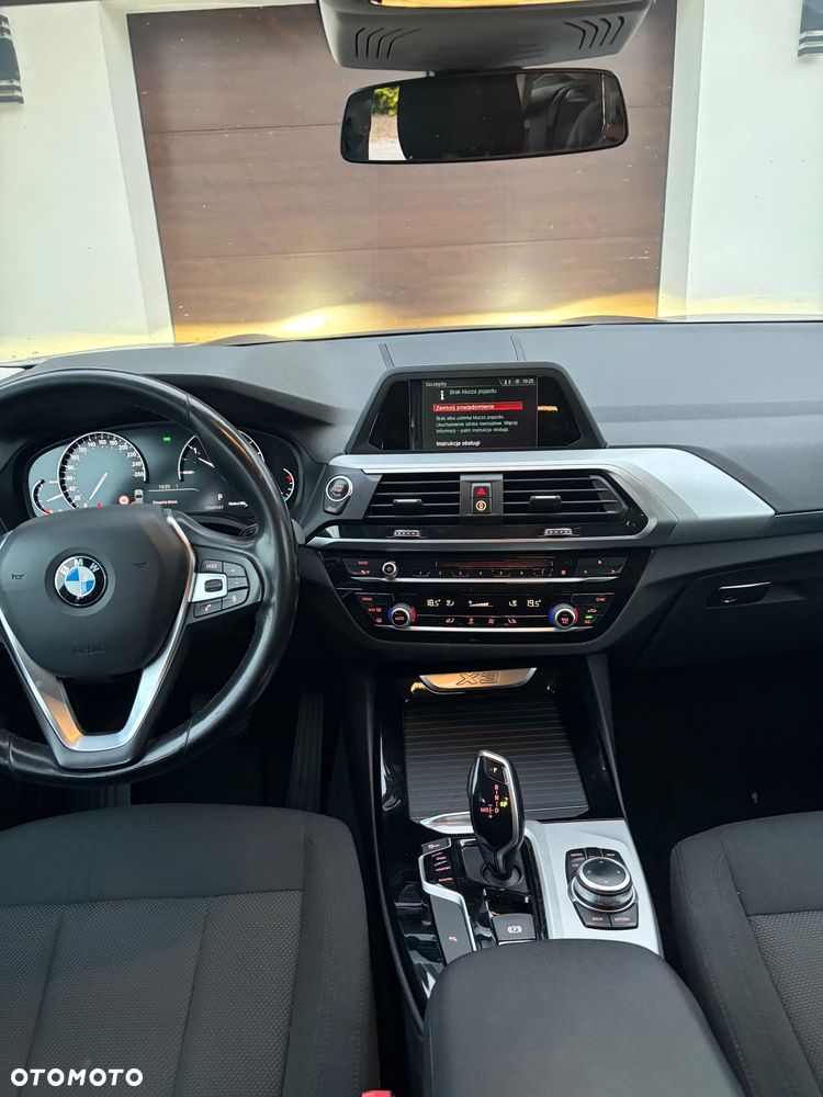 BMW X3 sDrive18d - 8