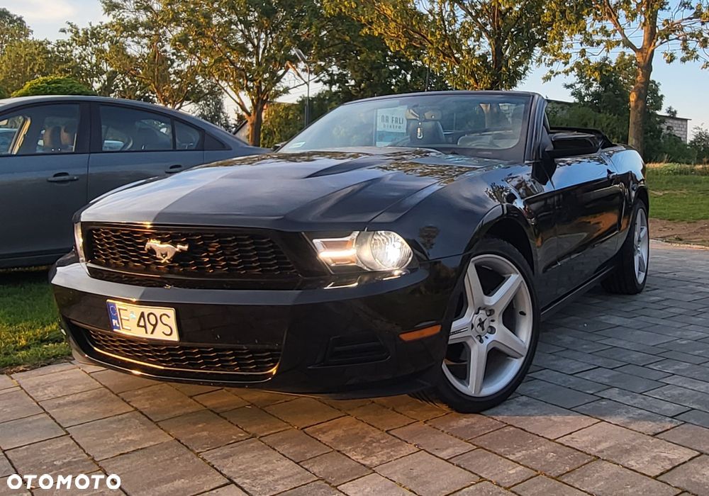 Ford Mustang - 1