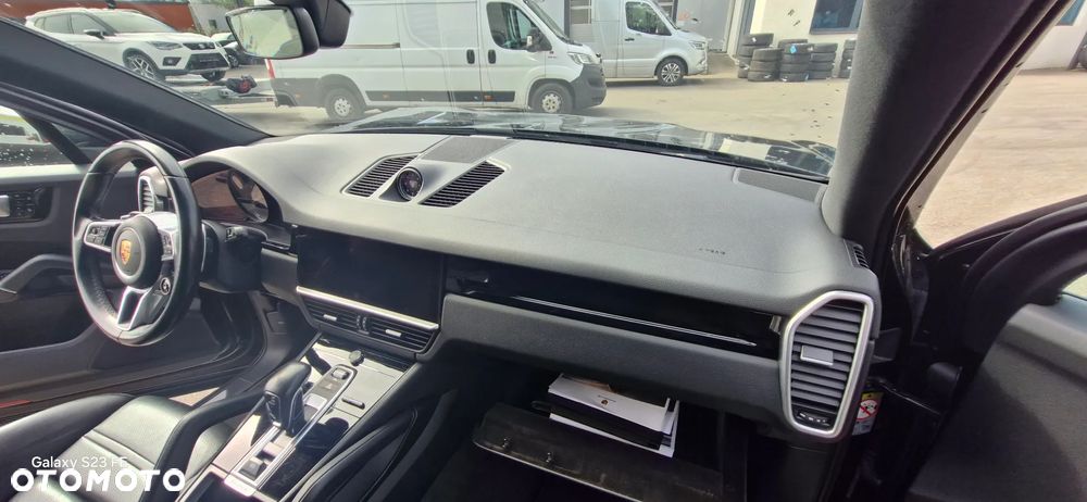 Porsche Cayenne E-Hybrid - 40