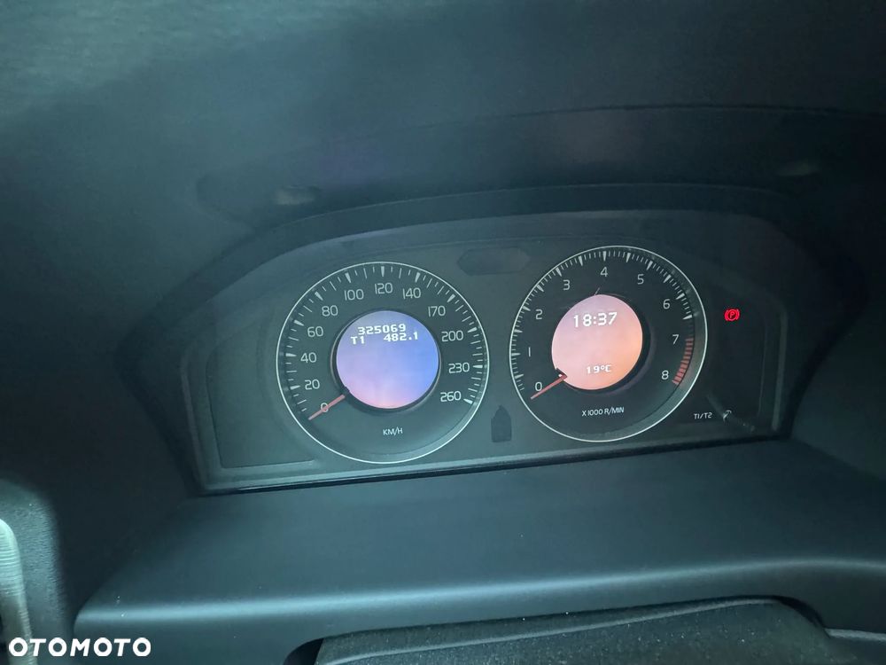 Volvo V70 2.5T Kinetic - 9