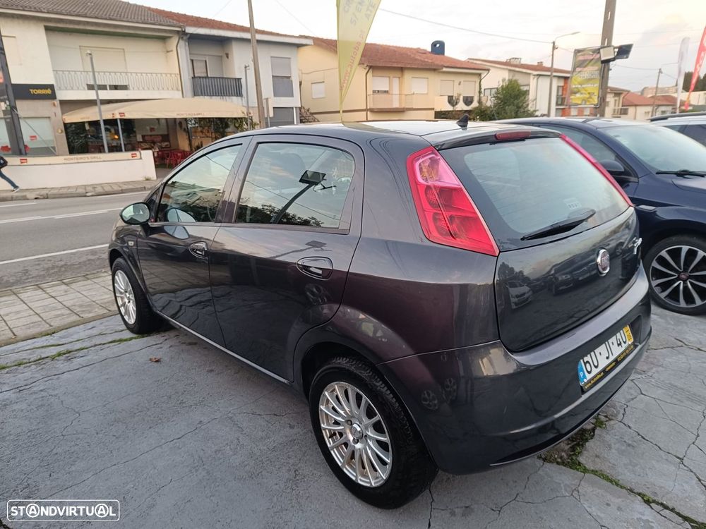 Fiat Grande Punto - 10