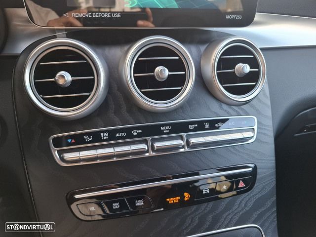 Mercedes-Benz GLC 300 de 4Matic 9G-TRONIC AMG Line - 28