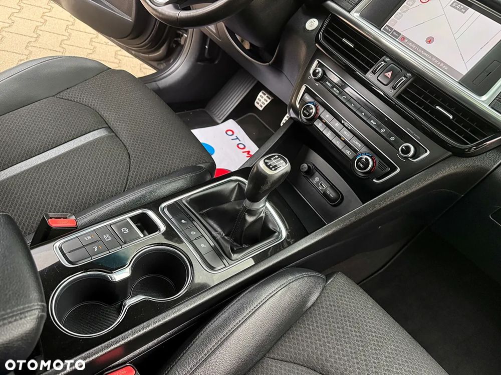 Kia Optima 1.7 CRDI XL - 22
