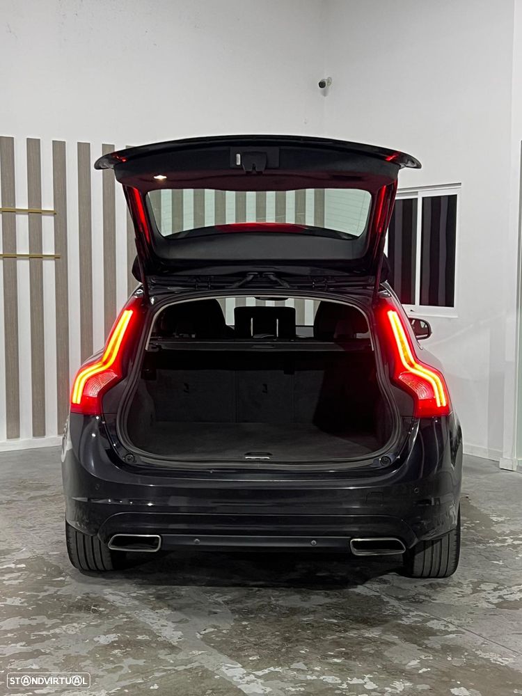 Volvo V60 2.0 D4 Summum Eco - 18