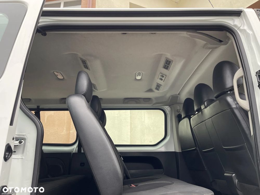 Nissan NV300 Trafic Vivaro 9-OSOBOWY - 29