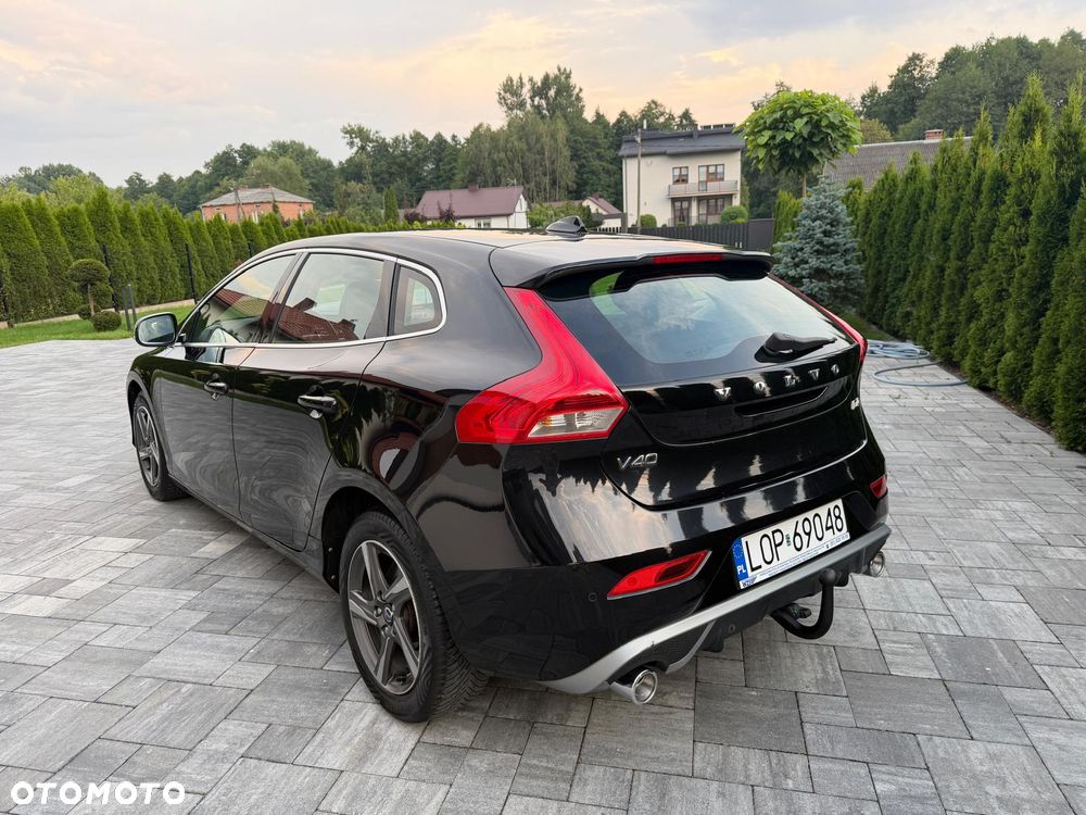 Volvo V40 D4 Drive-E R-Design Summum - 15