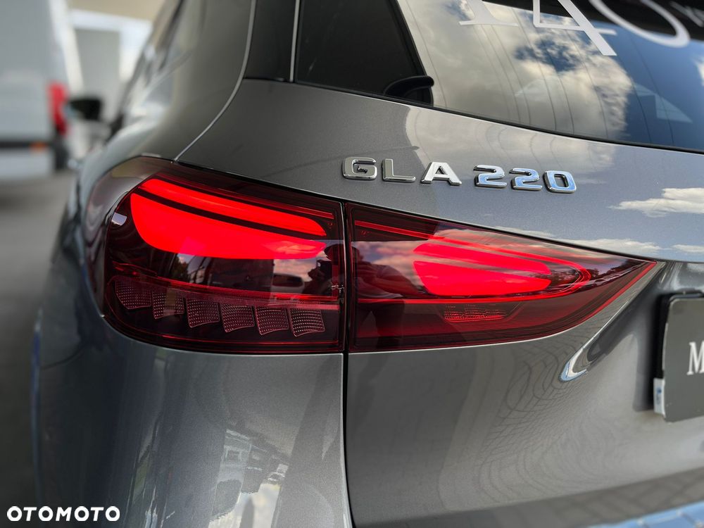Mercedes-Benz GLA 220 mHEV 4-Matic AMG Line 8G-DCT - 41
