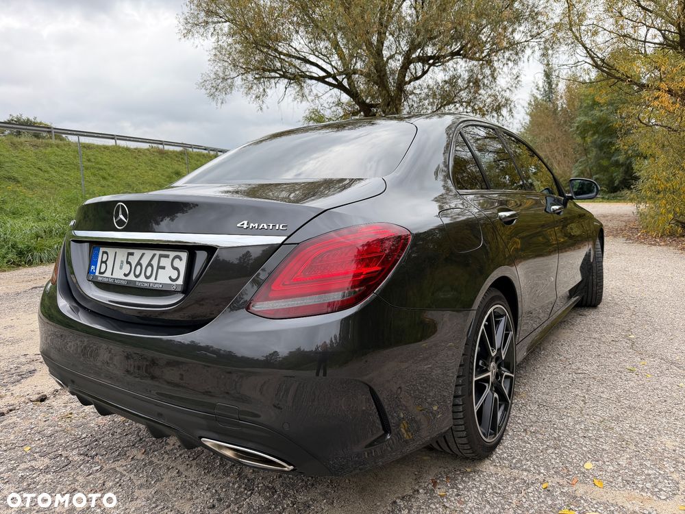 Mercedes-Benz Klasa C 400 4-Matic 9G-TRONIC - 5