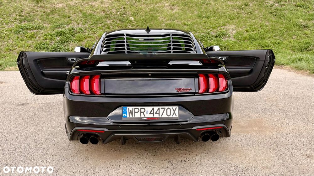 Ford Mustang - 7