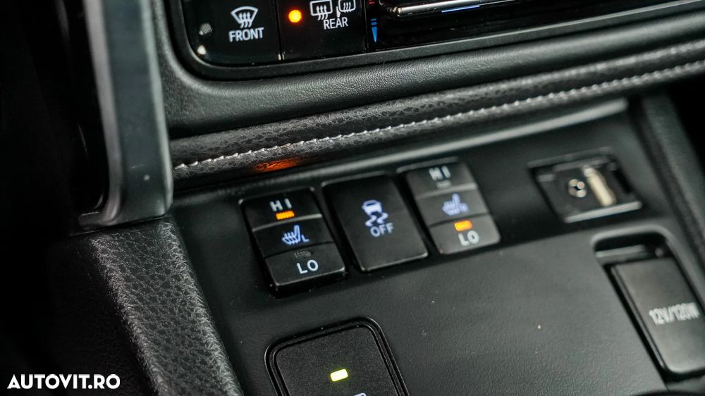 Toyota Auris 1.8 VVT-i Hybrid Automatik Touring Sports Life - 17