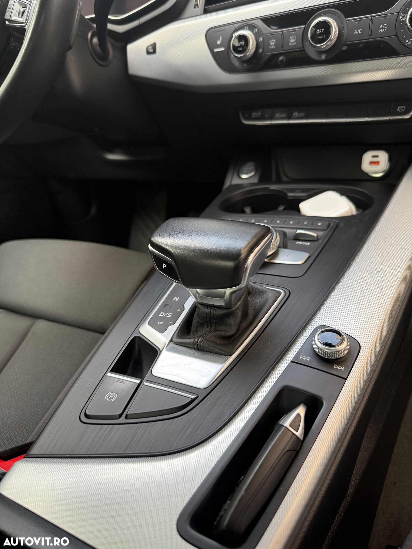 Audi A5 Coupe 2.0 40 TFSI S tronic Basic - 8