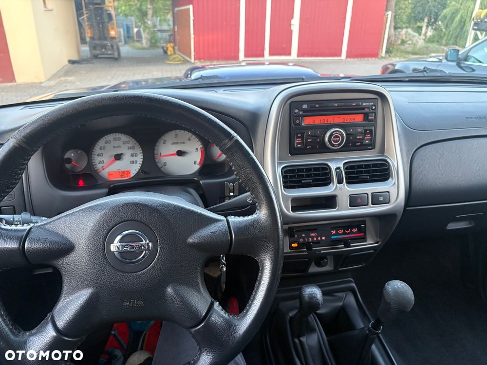 Nissan NP300 Pickup - 16