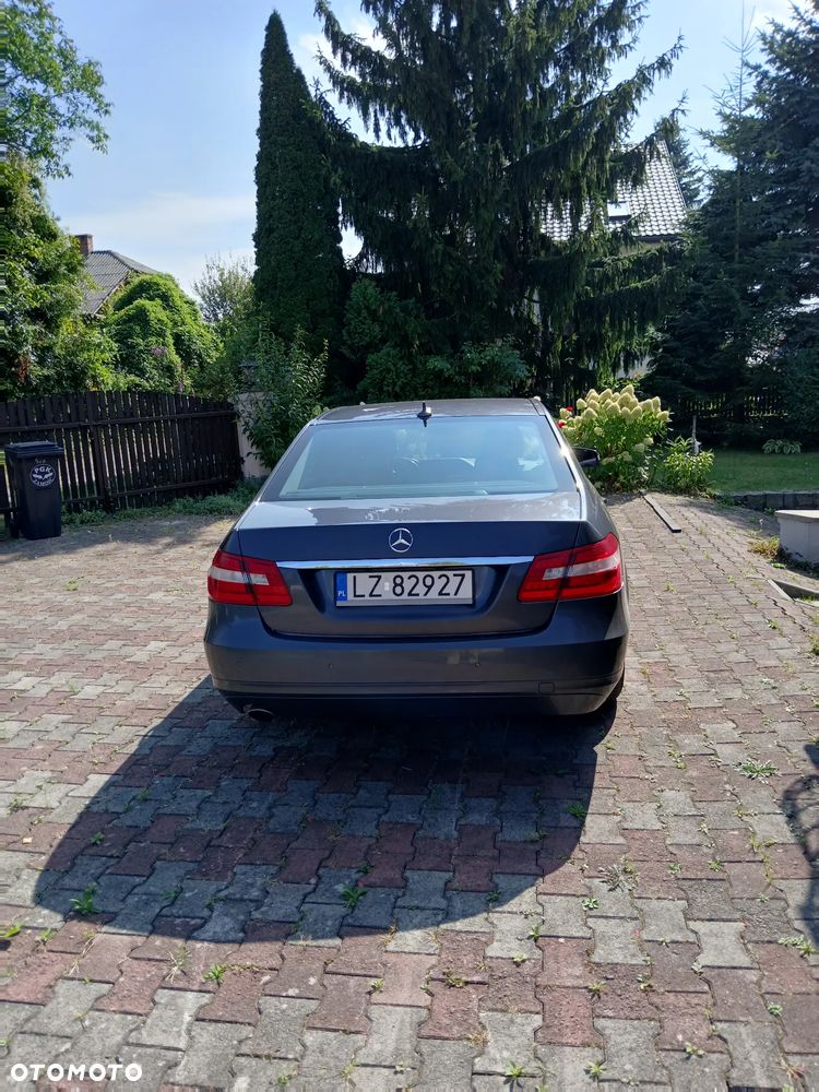 Mercedes-Benz Klasa E - 9