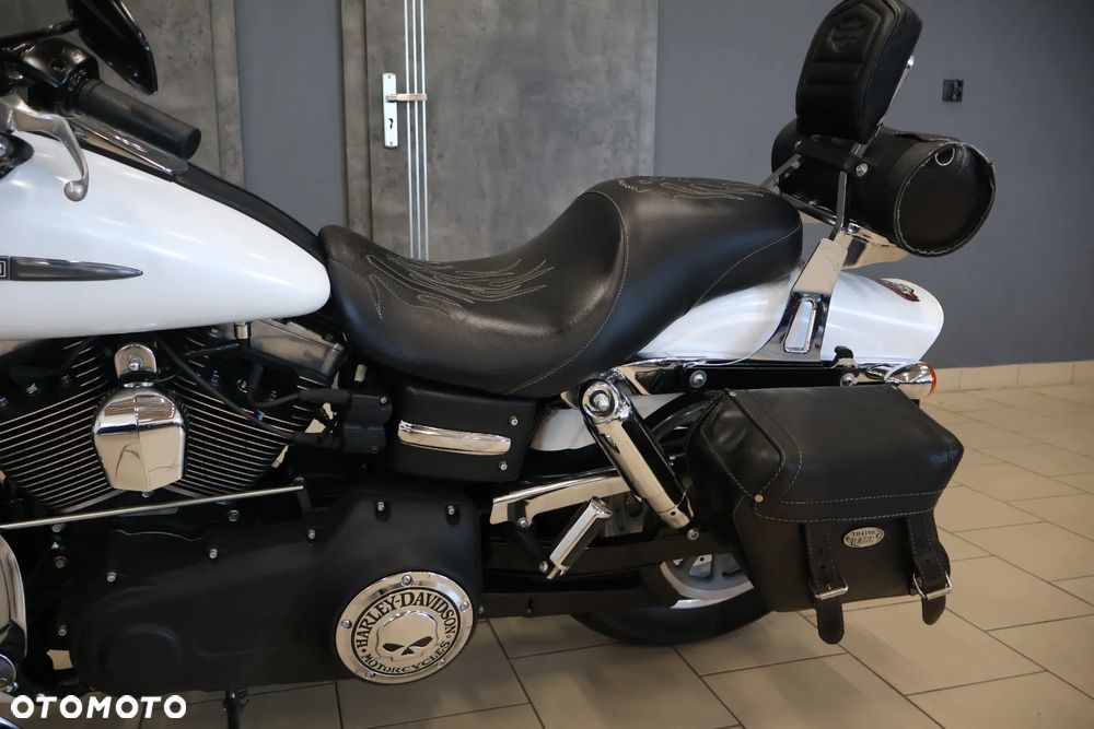 Harley-Davidson Dyna Fat Bob - 10