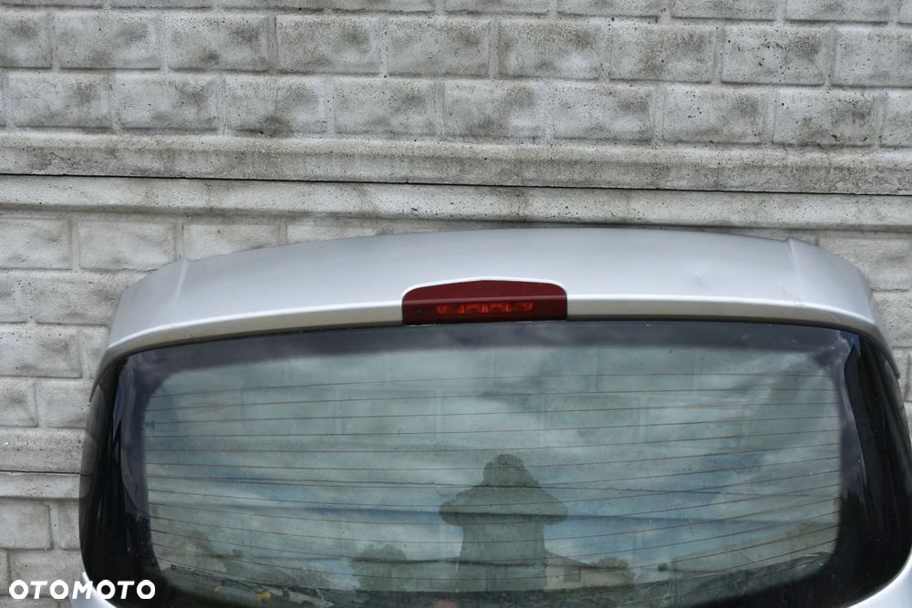 KLAPA BAGAŻNIKA OPEL CORSA D - 5