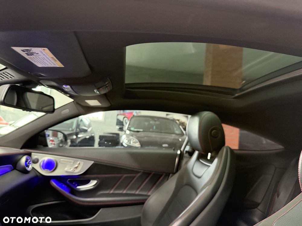 Mercedes-Benz Klasa C AMG 43 4Matic 9G-TRONIC - 14