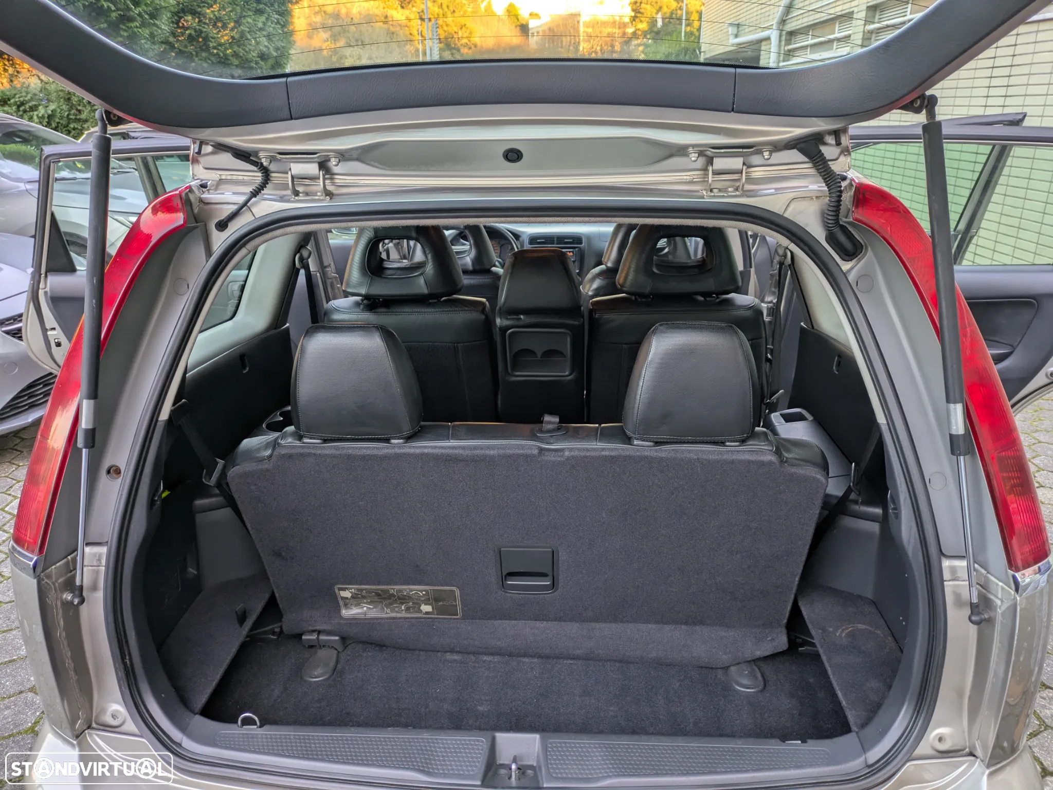 Honda Stream 1.7 ES - 5
