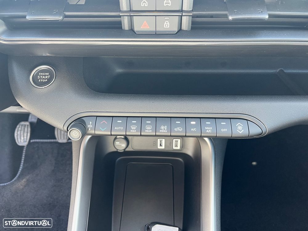 Jeep Avenger 1.2 GSE T3 Altitude - 32