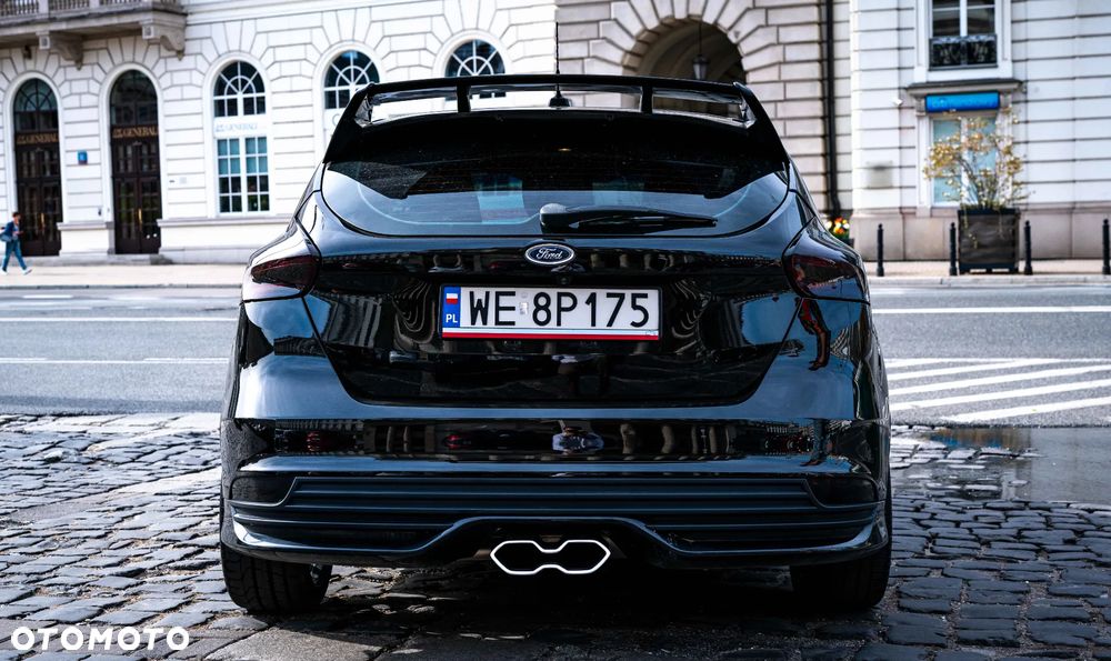 Ford Focus 2.0 EcoBoost ST-2 - 12