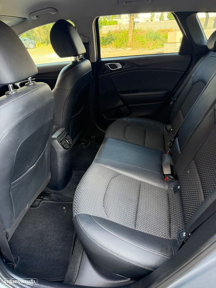 Kia Ceed SW 1.0 T-GDI Sport - 31