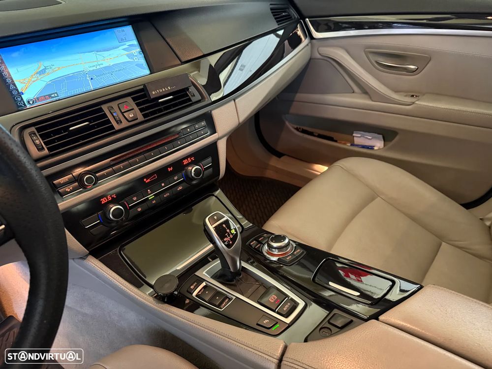 BMW 525 d Line Luxury Auto - 8