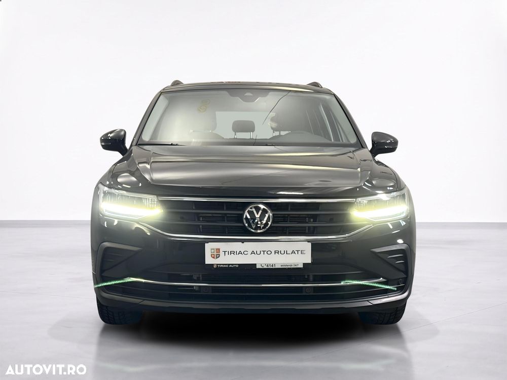 Volkswagen Tiguan - 9