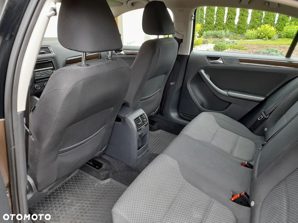 Volkswagen Jetta 1.2 TSI BMT Comfortline - 8